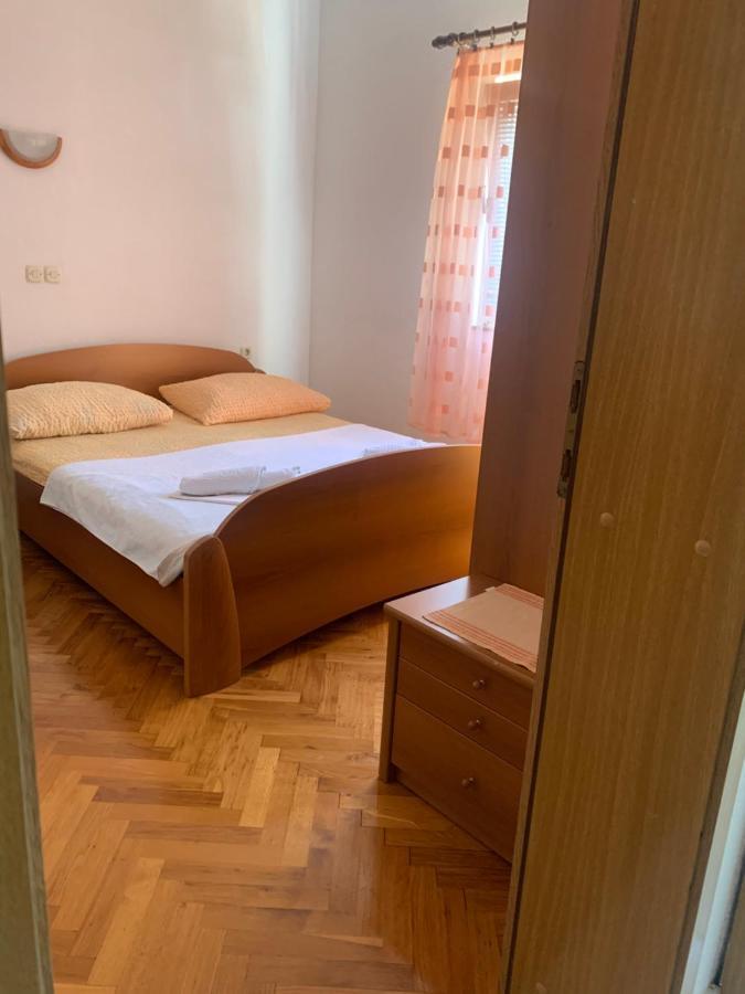 Apartman Adriana 포도카 외부 사진